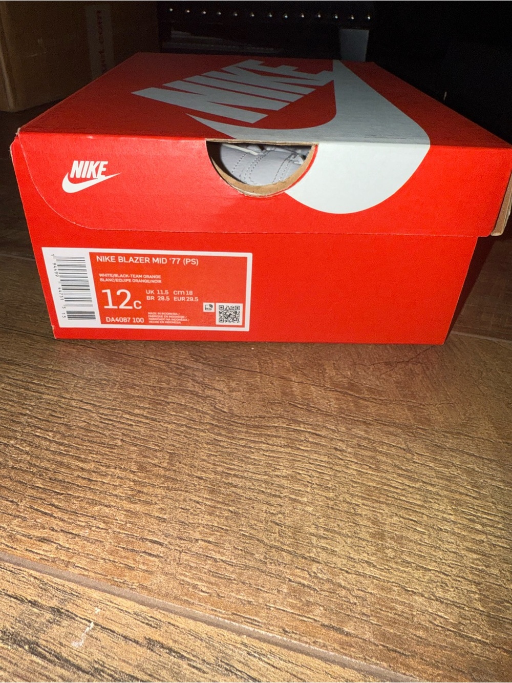 Nike Blazer Kids White and Black Mid-Top Sneakers with Velcro Strap - Picture 5 of 5